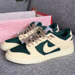 Dunk Low SB
